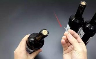 没有开瓶器怎么开红酒「新手必看：回形针开瓶器的方法教程」