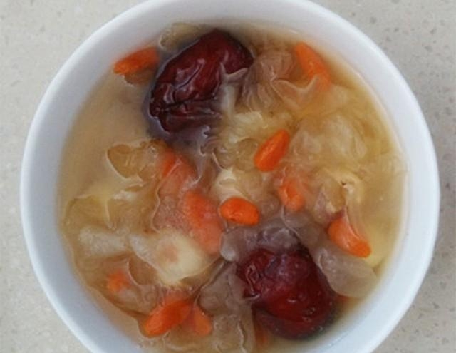 莲子汤的做法大全，银耳莲子汤的18种做法