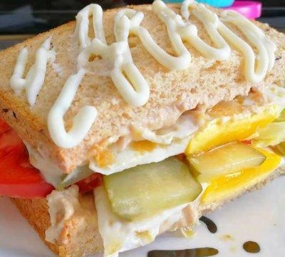 金枪鱼三明治怎么做不腥，超减脂又营养的金枪鱼三明治做法