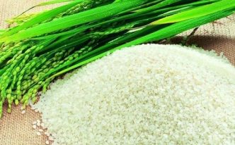 大米保质期过了二年还能吃吗 详细讲解：过期的大米不能再吃了